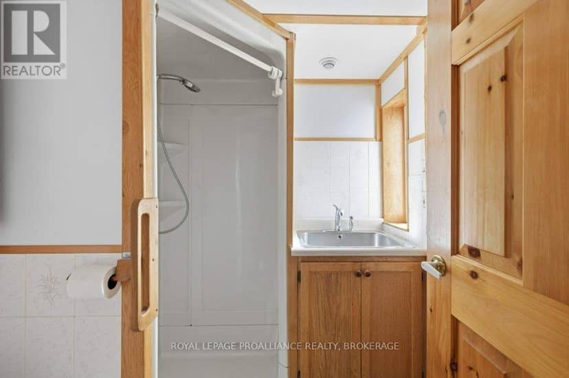 4690 Bath Road — photo 21 of 40