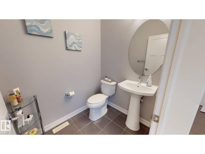 619 Hudson Rd NW — photo 9 of 37