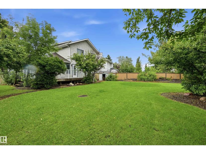 219 Buchanan Cl NW, Edmonton, photo 2