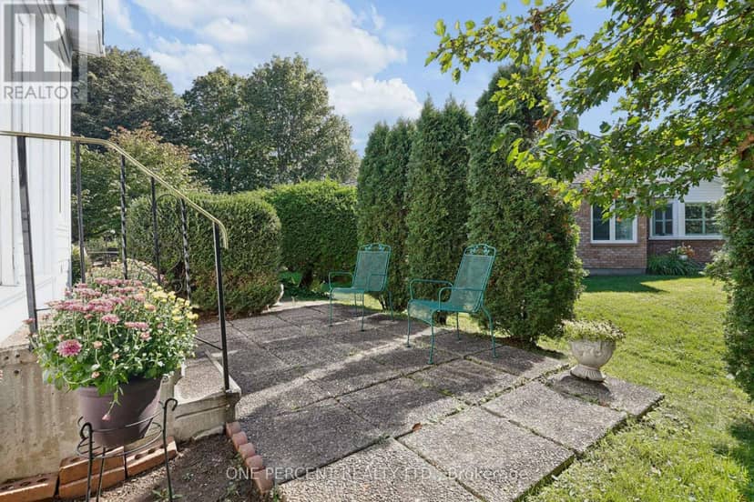 17 Pine Needles Court — photo 33 of 36