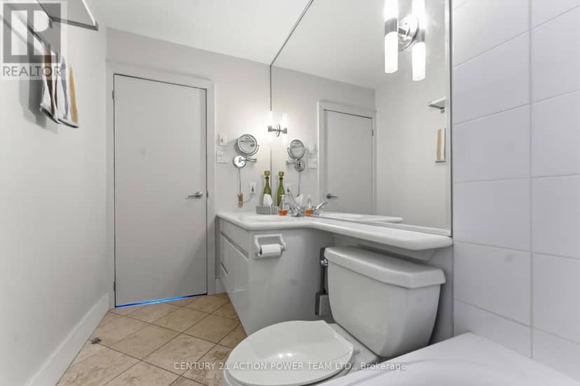 6A - 144 Clarence Street — photo 26 of 29