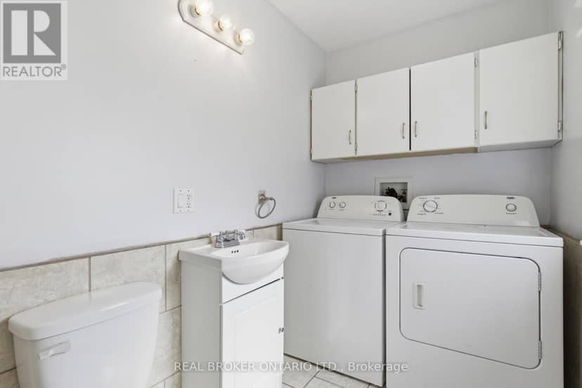 368 Wellington Avenue S — photo 16 of 39