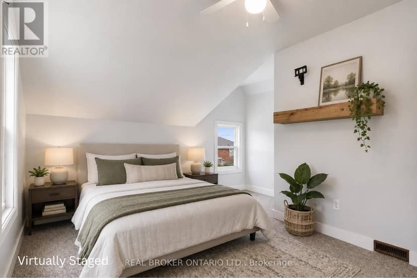 368 Wellington Avenue S — photo 18 of 39