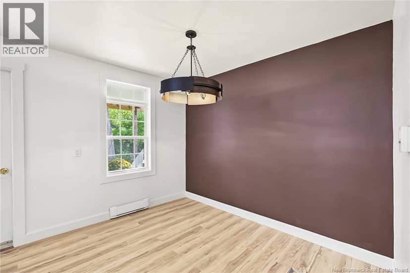 121 Charlotte Street — photo 12 of 40