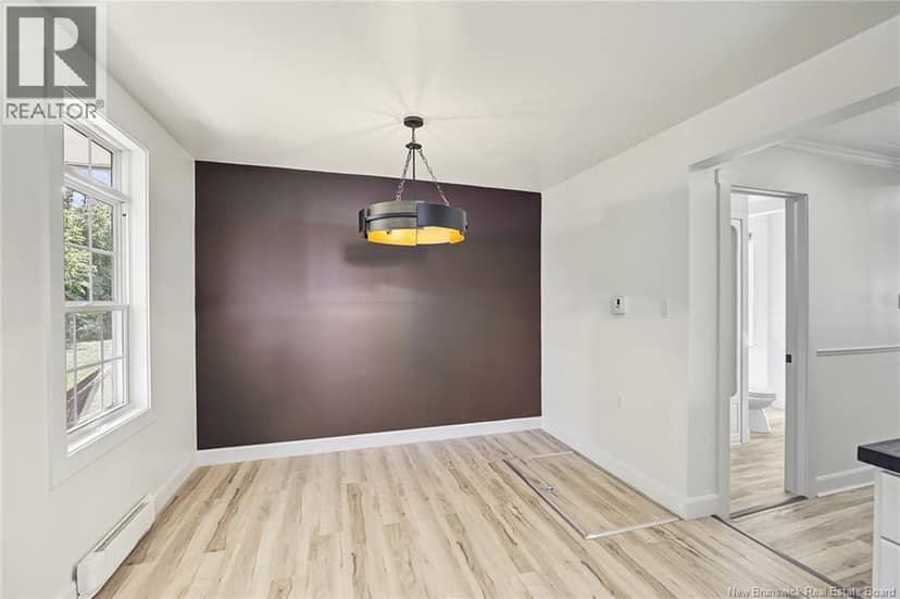 121 Charlotte Street — photo 14 of 40