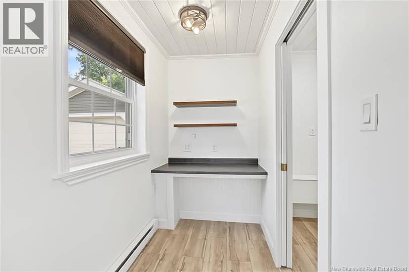 121 Charlotte Street — photo 29 of 40