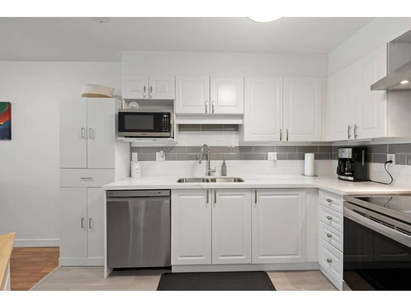 202 5765 GLOVER ROAD, Langley, photo 3