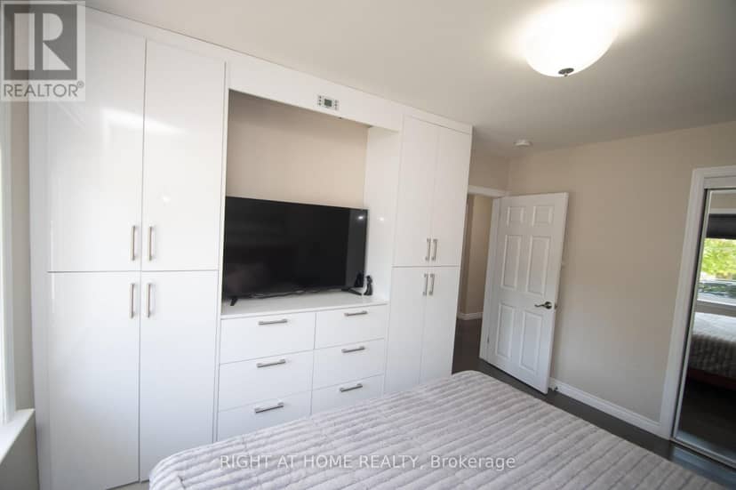65 Bridgenorth Crescent — photo 9 of 34