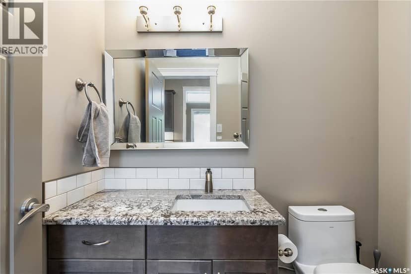 1412 Main STREET — photo 12 of 39