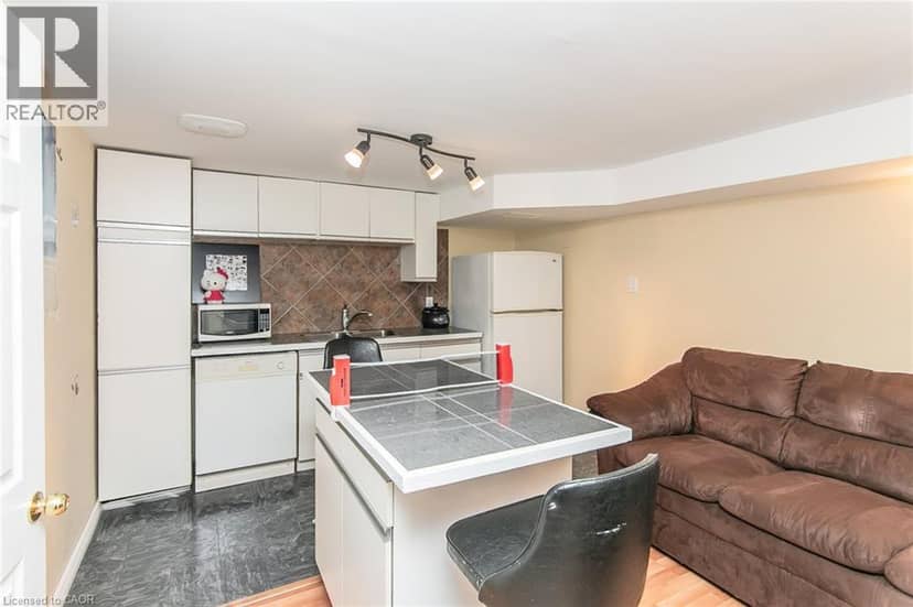 513 WEBER ST N Unit# C — photo 12 of 23