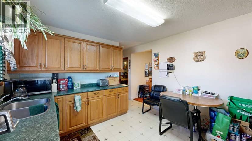 1424 Radisson Drive SE — photo 13 of 34