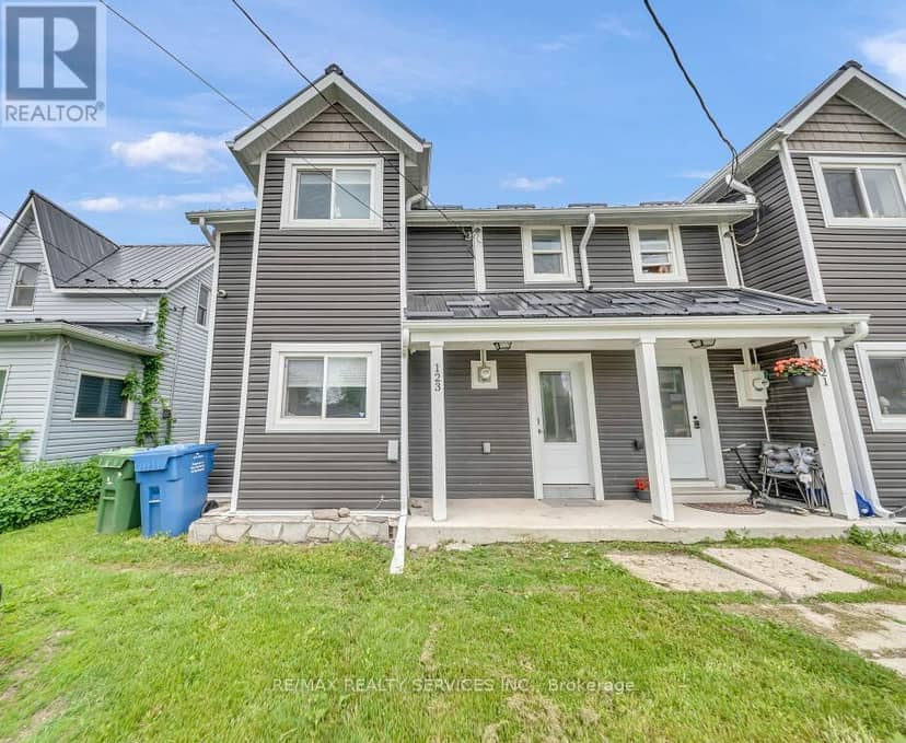 123 Main Street W, Southgate, photo 2
