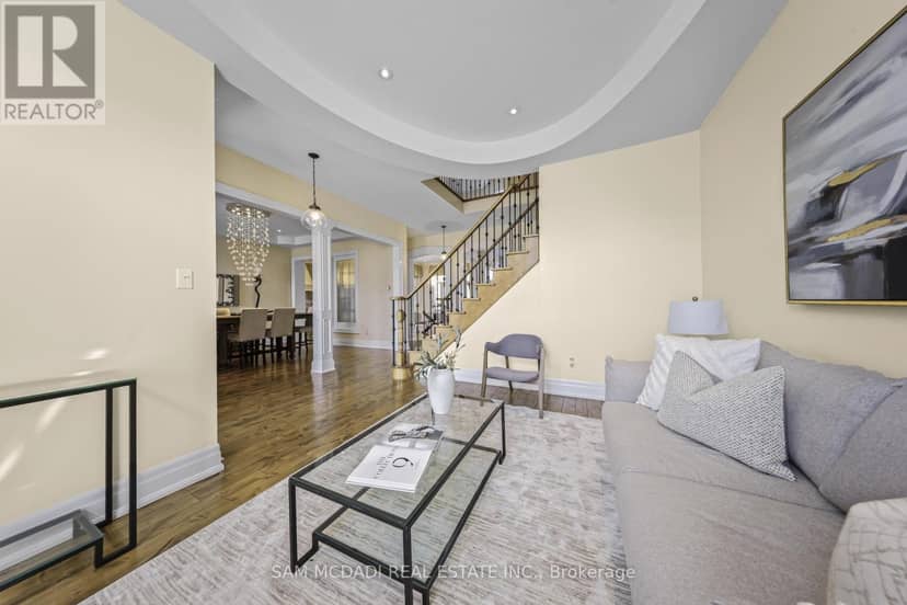 950 Fredonia Drive — photo 6 of 40