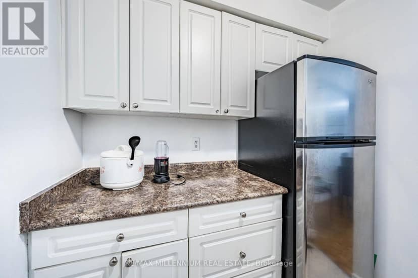 301 Milestone Crescent — photo 18 of 40
