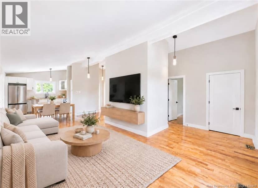3 Thomson Drive — photo 7 of 36