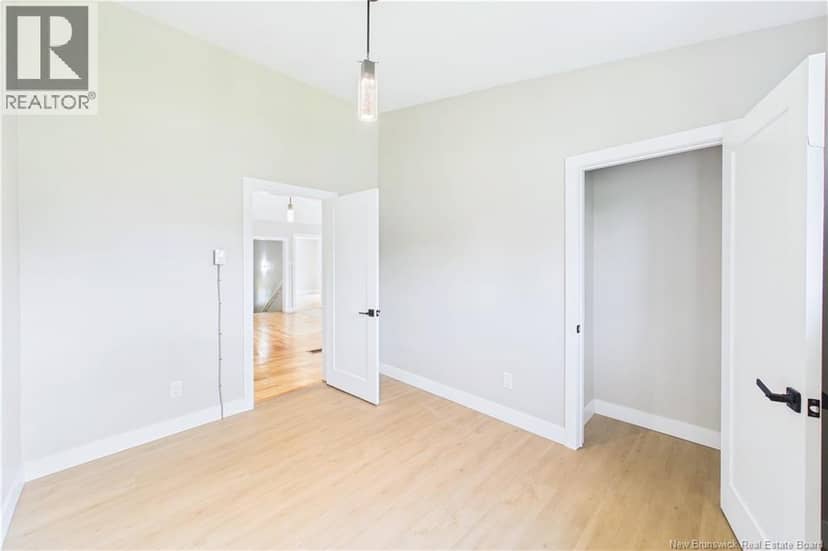 3 Thomson Drive — photo 19 of 36