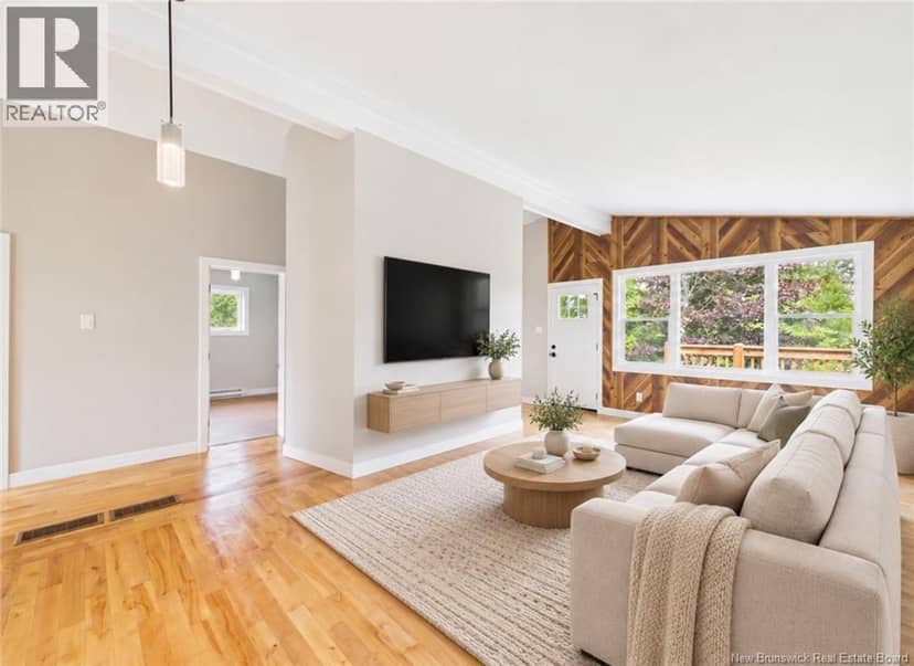 3 Thomson Drive — photo 5 of 36