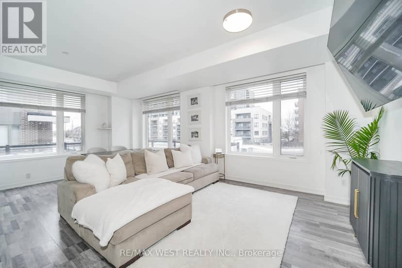 211 - 1460 Whites Road N, Pickering, photo 2