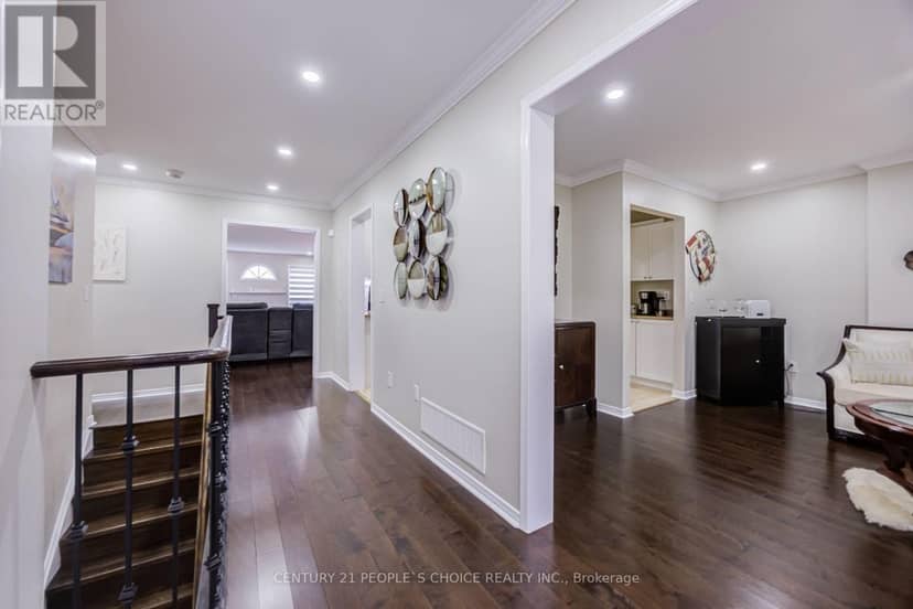 43 Jennings Drive — photo 6 of 40