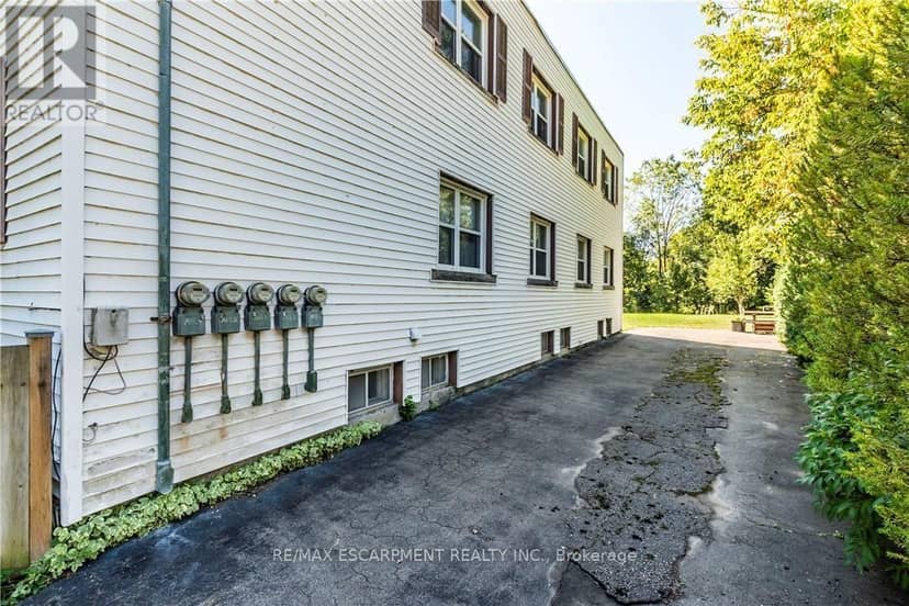 13 McMaster Avenue, Welland, photo 4