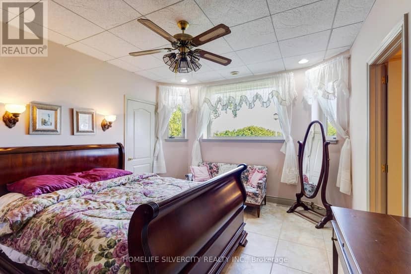 21000 Admiral Drive — photo 27 of 40