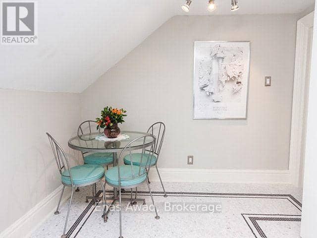 97 Glengrove Avenue W — photo 37 of 40