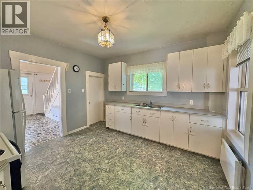 806 Main Street — photo 17 of 35