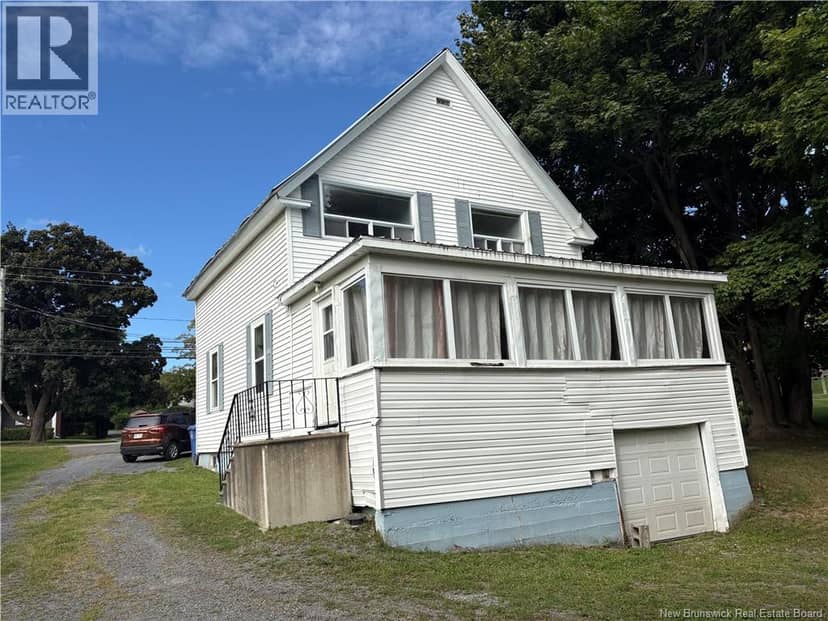 806 Main Street, Woodstock, photo 3