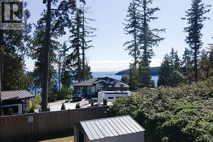 6173 BLIGH ROAD, Sechelt