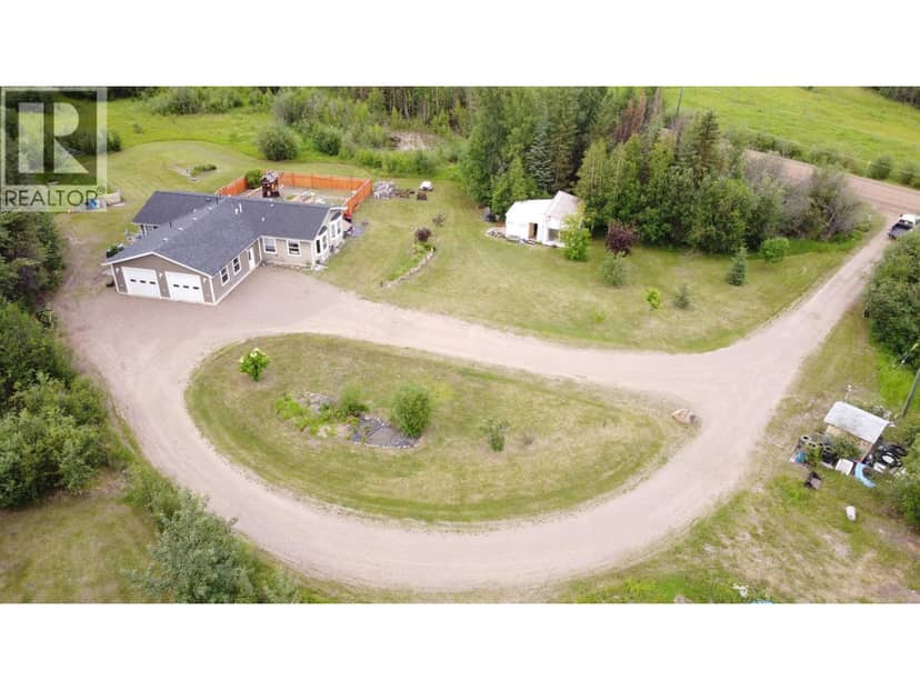 34 PEBBLE DRIVE, Fort Nelson, photo 2
