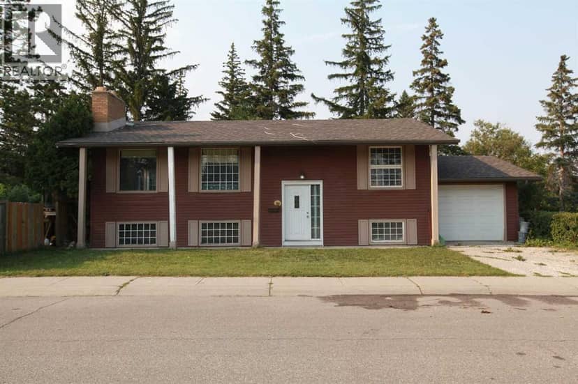 904 73 Avenue SW, Calgary
