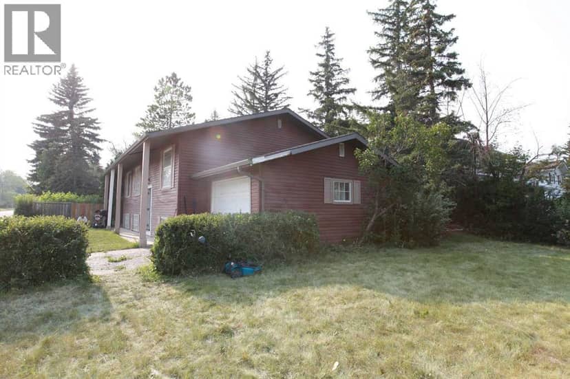 904 73 Avenue SW, Calgary, photo 2
