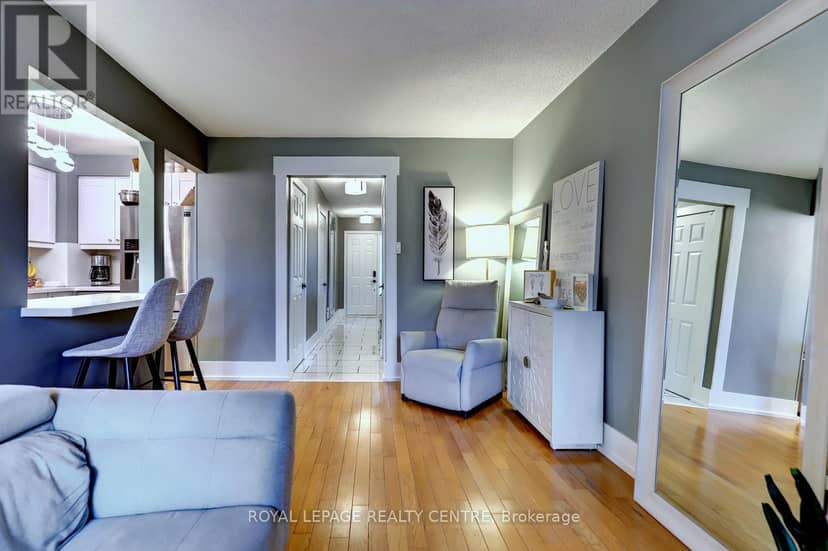 60 - 3025 Cedarglen Gate — photo 13 of 38