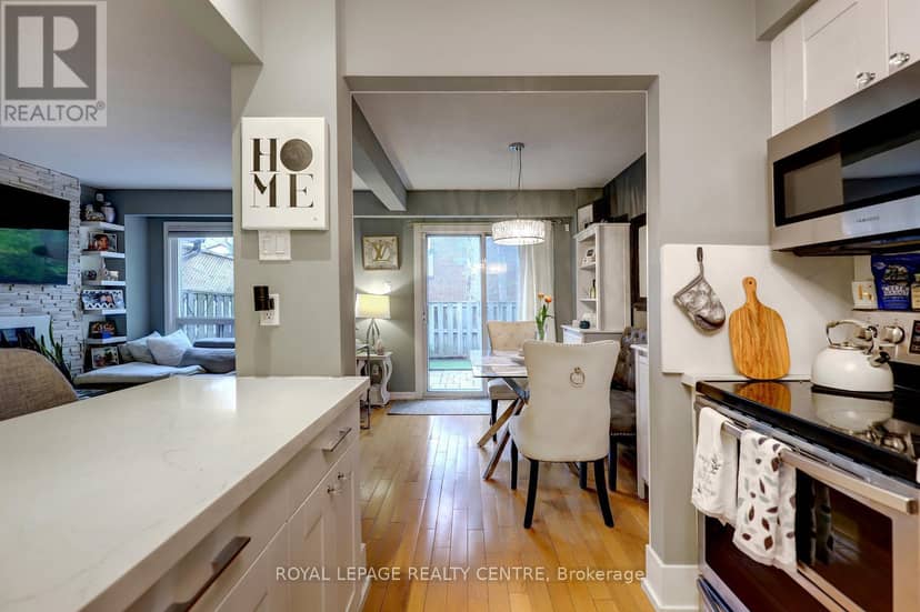 60 - 3025 Cedarglen Gate — photo 20 of 38