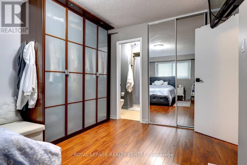 60 - 3025 Cedarglen Gate — photo 26 of 38