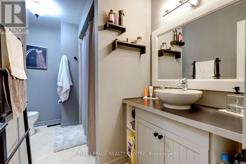 60 - 3025 Cedarglen Gate — photo 27 of 38