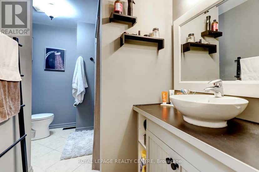 60 - 3025 Cedarglen Gate — photo 28 of 38
