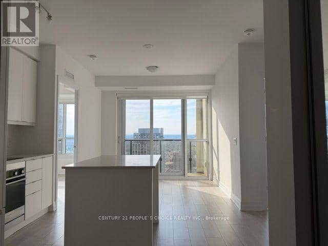 3601 - 30 Elm Drive — photo 9 of 27