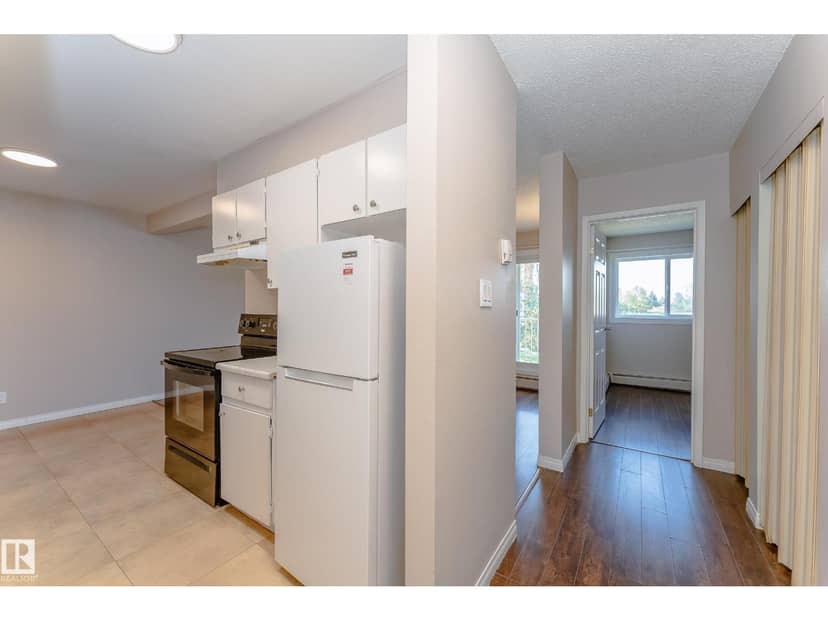 #39 11245 31 Avenue NW, Edmonton, photo 3