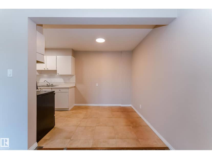 #39 11245 31 Avenue NW — photo 9 of 15