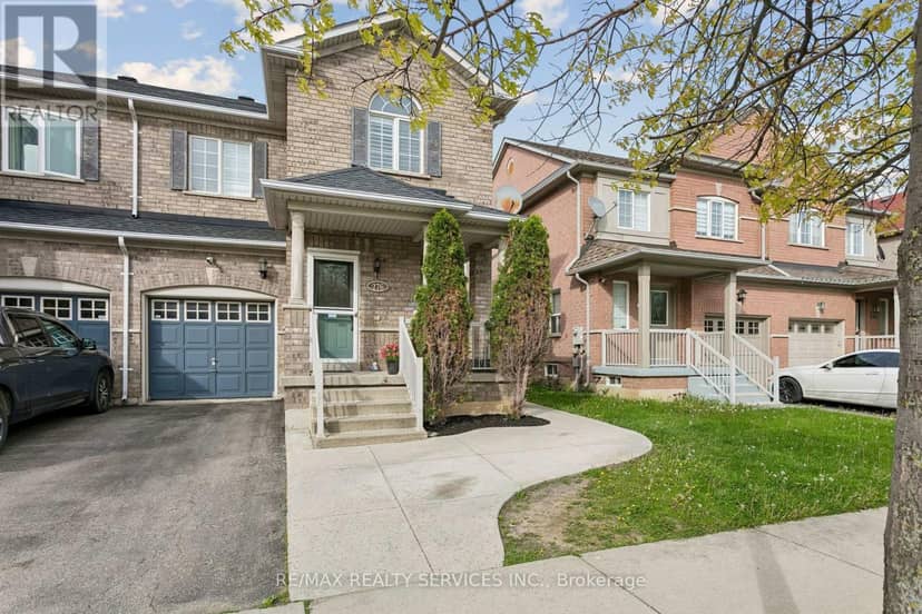 276 Fitzgerald Crescent — photo 1 of 40