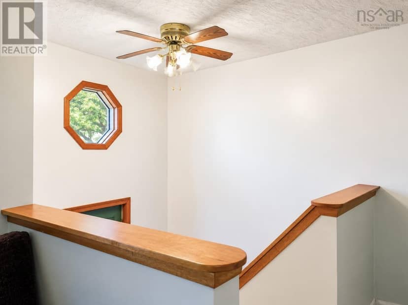 65 Hirtle Drive — photo 18 of 24