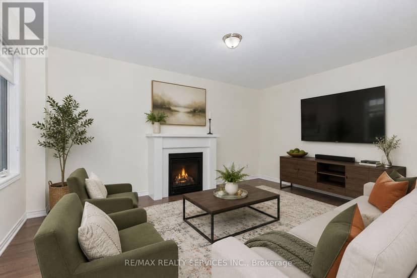 37 Royal Fern Crescent — photo 17 of 40