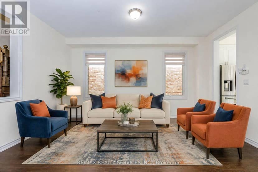 37 Royal Fern Crescent — photo 7 of 40