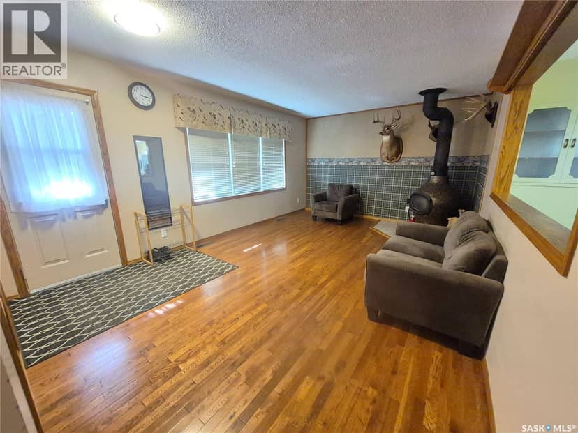 633 Beckwell AVENUE, Radville, photo 4