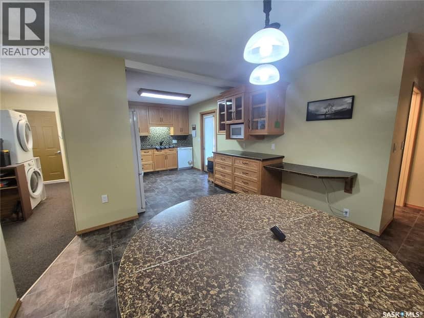 633 Beckwell AVENUE, Radville, photo 6