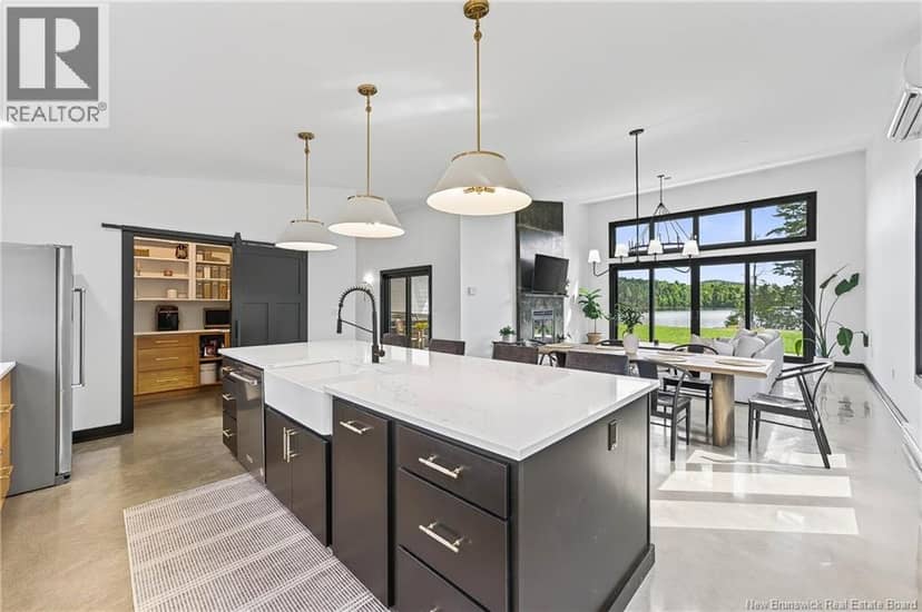 40 Hills Road — photo 12 of 40