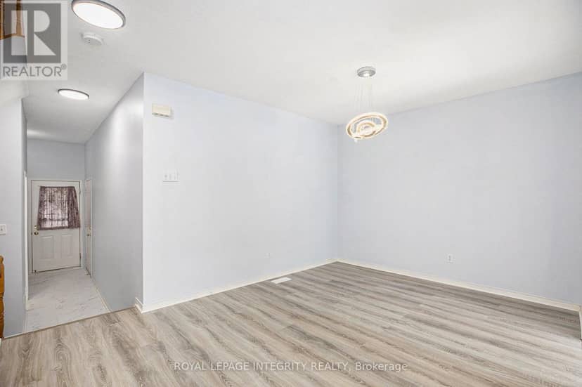 67 Landover Crescent — photo 7 of 23