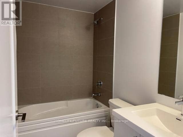 407 - 2550 Simcoe Street N — photo 10 of 21