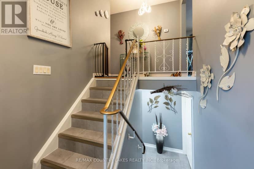 65 Beaver Ridge Drive, Brock, photo 2